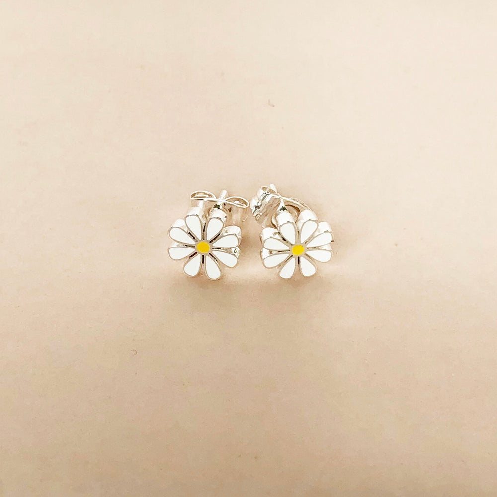 Daisy Studs